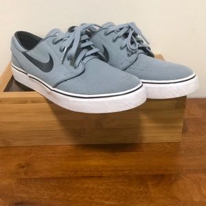 Nike SB Stefan Janoski shoes/ sneakers. Size 8.